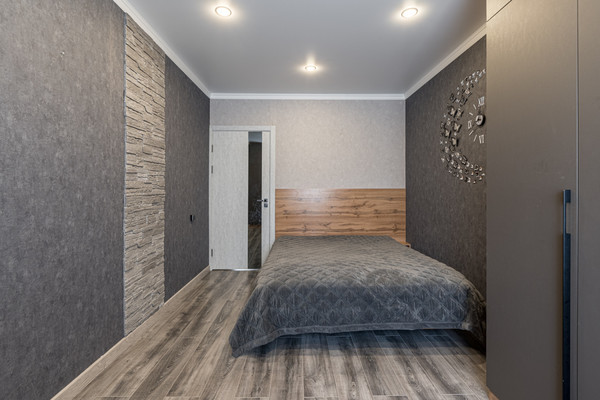 Продам многокомнатную квартиру, Закиева ул, 23, Казань г