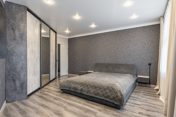 Продам многокомнатную квартиру, Закиева ул, 23, Казань г