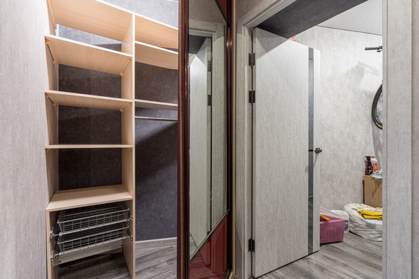 Продам многокомнатную квартиру, Закиева ул, 23, Казань г