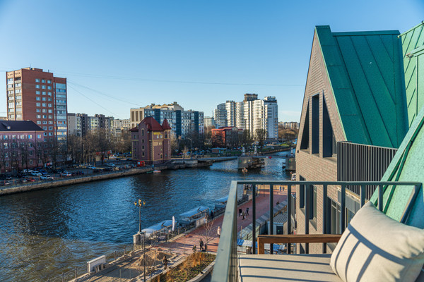 Продам двухкомнатную (2-комн.) квартиру, Октябрьская ул, 12, Калининград г