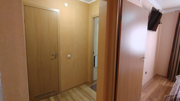 Продам двухкомнатную (2-комн.) квартиру, Старшины Дадаева ул, 59, Калининград г