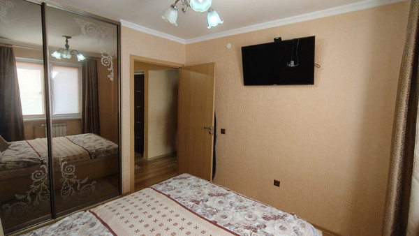 Продам двухкомнатную (2-комн.) квартиру, Старшины Дадаева ул, 59, Калининград г