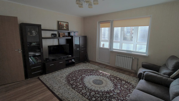 Продам двухкомнатную (2-комн.) квартиру, Старшины Дадаева ул, 59, Калининград г