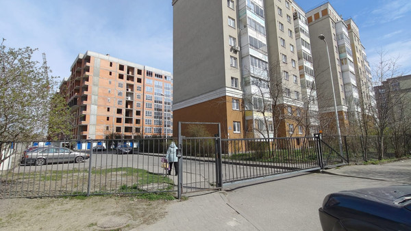 Продам двухкомнатную (2-комн.) квартиру, Старшины Дадаева ул, 59, Калининград г