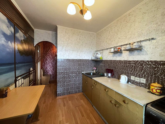 Продам двухкомнатную (2-комн.) квартиру, Пушкина ул, 13, Пермь г