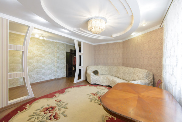 Продам трехкомнатную (3-комн.) квартиру, 20-я линия ул, 43, Ростов-на-Дону г