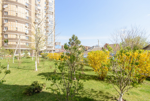 Продам трехкомнатную (3-комн.) квартиру, 20-я линия ул, 43, Ростов-на-Дону г