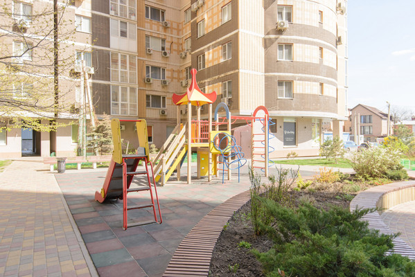 Продам трехкомнатную (3-комн.) квартиру, 20-я линия ул, 43, Ростов-на-Дону г