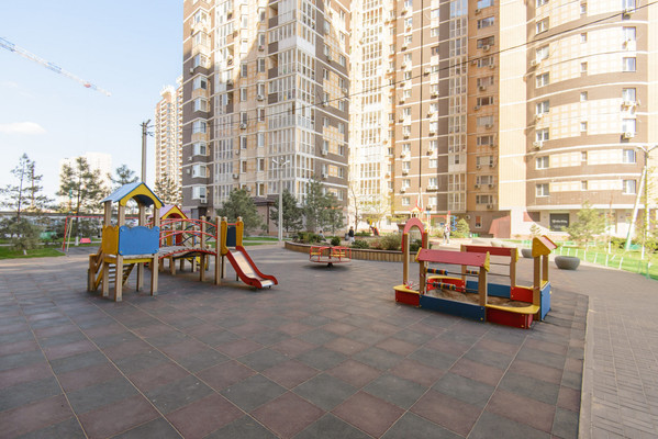 Продам трехкомнатную (3-комн.) квартиру, 20-я линия ул, 43, Ростов-на-Дону г