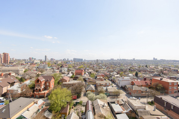 Продам трехкомнатную (3-комн.) квартиру, 20-я линия ул, 43, Ростов-на-Дону г