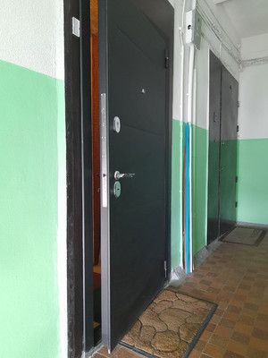 Продам двухкомнатную (2-комн.) квартиру, Ленина пр-кт, 80, Мурманск г