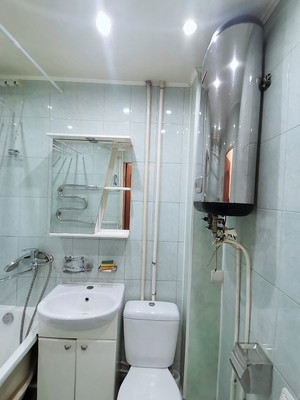 Продам двухкомнатную (2-комн.) квартиру, Кирова пр-кт, 31, Мурманск г