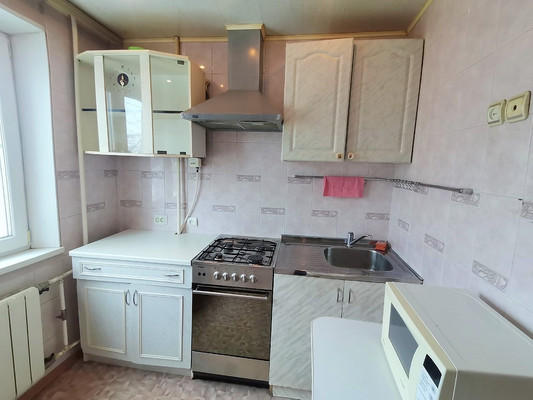 Продам двухкомнатную (2-комн.) квартиру, Кирова пр-кт, 31, Мурманск г
