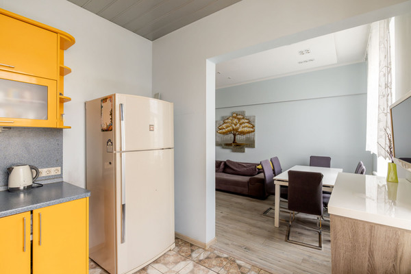 Продам многокомнатную квартиру, Бориса Галушкина ул, 26, Москва г