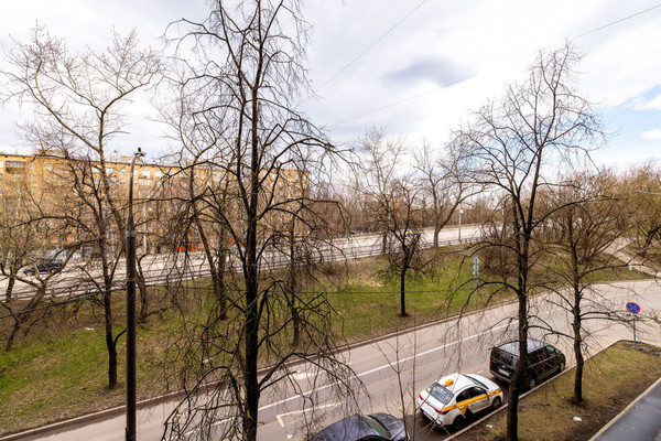 Продам многокомнатную квартиру, Бориса Галушкина ул, 26, Москва г