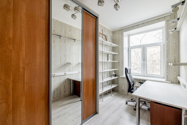 Продам многокомнатную квартиру, Бориса Галушкина ул, 26, Москва г