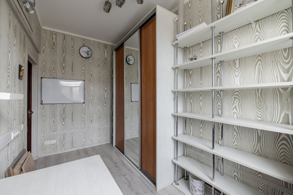 Продам многокомнатную квартиру, Бориса Галушкина ул, 26, Москва г