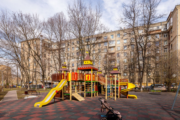 Продам многокомнатную квартиру, Бориса Галушкина ул, 26, Москва г