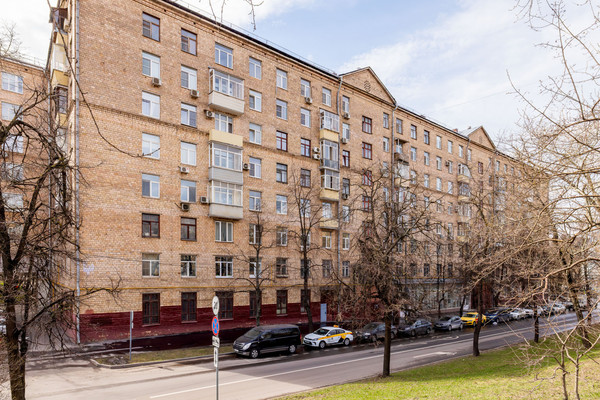 Продам многокомнатную квартиру, Бориса Галушкина ул, 26, Москва г