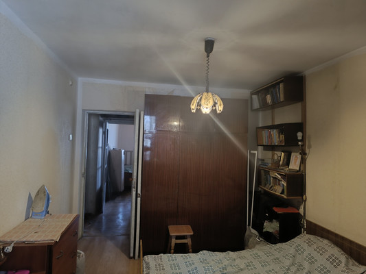 Продам трехкомнатную (3-комн.) квартиру, Туристов ул, 8к5, Симферополь г