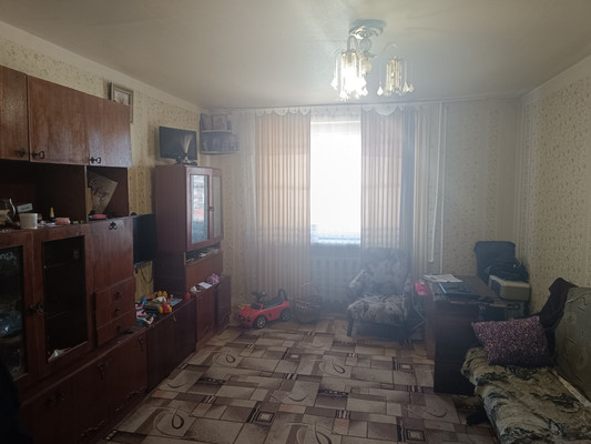 Продам трехкомнатную (3-комн.) квартиру, Туристов ул, 8к5, Симферополь г