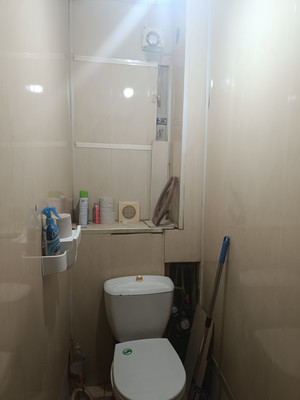 Продам трехкомнатную (3-комн.) квартиру, Туристов ул, 8к5, Симферополь г