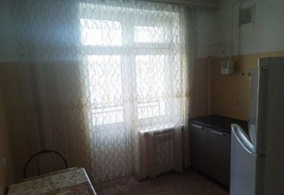 Продам двухкомнатную (2-комн.) квартиру, Кантар ул, 3, Симферополь г