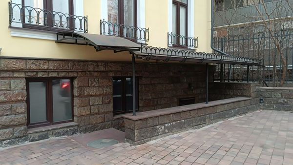 Сдам торговое помещение 141 м2, 1-й Колобовский пер, 17 1, Москва г