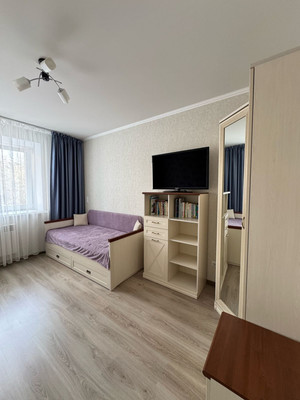 Продам двухкомнатную (2-комн.) квартиру, Дуки ул, 59/11, Брянск г