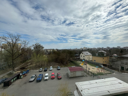Продам двухкомнатную (2-комн.) квартиру, Дуки ул, 59/11, Брянск г