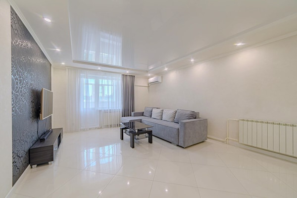 Продам трехкомнатную (3-комн.) квартиру, Володарского ул, 9А, Пенза г