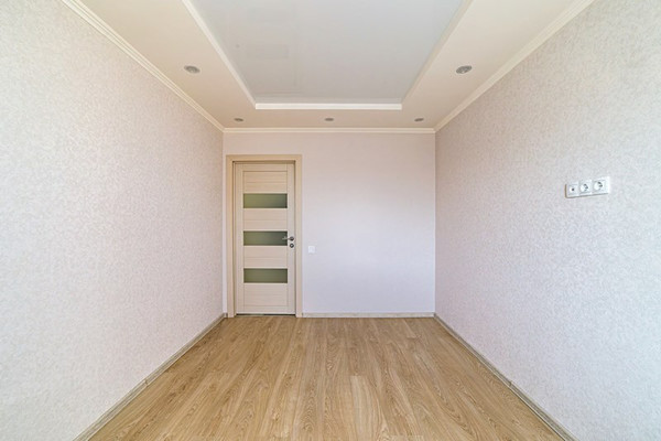 Продам трехкомнатную (3-комн.) квартиру, Володарского ул, 9А, Пенза г