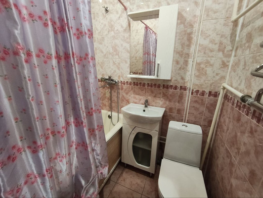 Продам двухкомнатную (2-комн.) квартиру, Солнечная ул, 16, Солнечный п