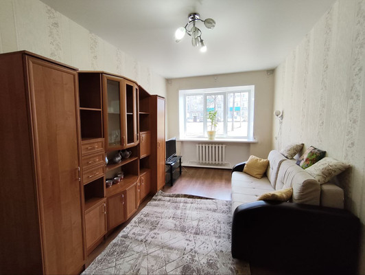 Продам двухкомнатную (2-комн.) квартиру, Солнечная ул, 16, Солнечный п