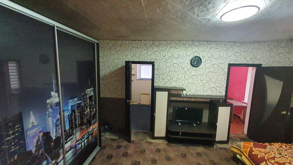 Продам трехкомнатную (3-комн.) квартиру, Сеченова ул, 37, Ялта г