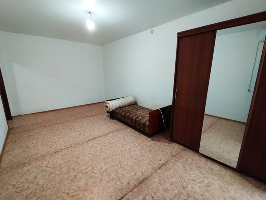Продам однокомнатную (1-комн.) квартиру, Ленина ул, 245к3, Апшеронск г