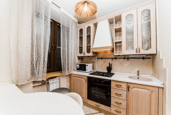 Продам однокомнатную (1-комн.) квартиру, Кутузовский пр-кт, 15, Москва г