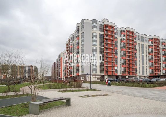 Продам двухкомнатную (2-комн.) квартиру, Английская ул, 8, Бугры п
