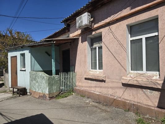 Продам двухкомнатную (2-комн.) квартиру, Телевизионный пер, 1, Симферополь г
