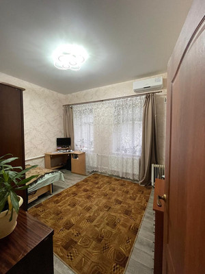 Продам двухкомнатную (2-комн.) квартиру, Телевизионный пер, 1, Симферополь г
