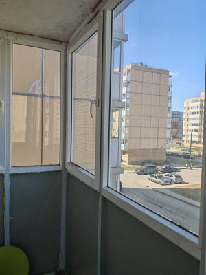Продам трехкомнатную (3-комн.) квартиру, Гатчинское ш, 8к2, Красное Село г