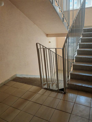 Продам трехкомнатную (3-комн.) квартиру, Гатчинское ш, 8к2, Красное Село г
