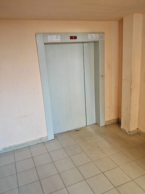 Продам трехкомнатную (3-комн.) квартиру, Гатчинское ш, 8к2, Красное Село г