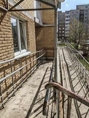 Продам трехкомнатную (3-комн.) квартиру, Гатчинское ш, 8к2, Красное Село г