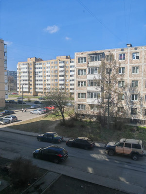 Продам трехкомнатную (3-комн.) квартиру, Гатчинское ш, 8к2, Красное Село г