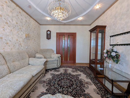 Продам двухкомнатную (2-комн.) квартиру, Родники мкр, 3, Знамя Октября п