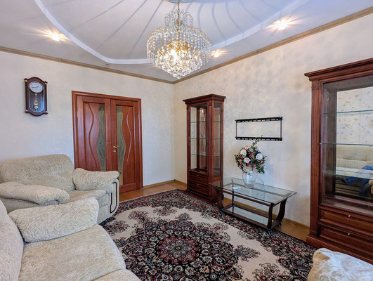 Продам двухкомнатную (2-комн.) квартиру, Родники мкр, 3, Знамя Октября п