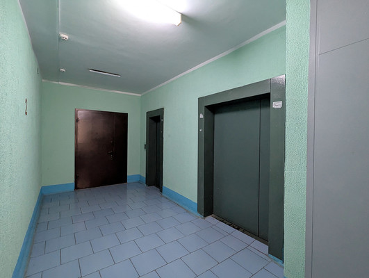 Продам двухкомнатную (2-комн.) квартиру, Родники мкр, 3, Знамя Октября п