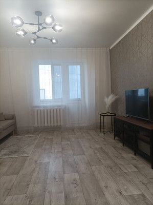 Продам двухкомнатную (2-комн.) квартиру, Весенняя ул, 40, Волгодонск г