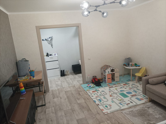 Продам двухкомнатную (2-комн.) квартиру, Весенняя ул, 40, Волгодонск г